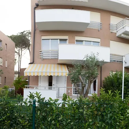 Deni Lalzi Bay Apartman *
