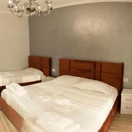 Deni Lalzi Bay Draç