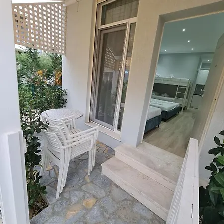 Deni Lalzi Bay Apartman