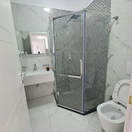 Deni Lalzi Bay דירה
