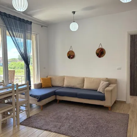 Apartman Deni Lalzi Bay